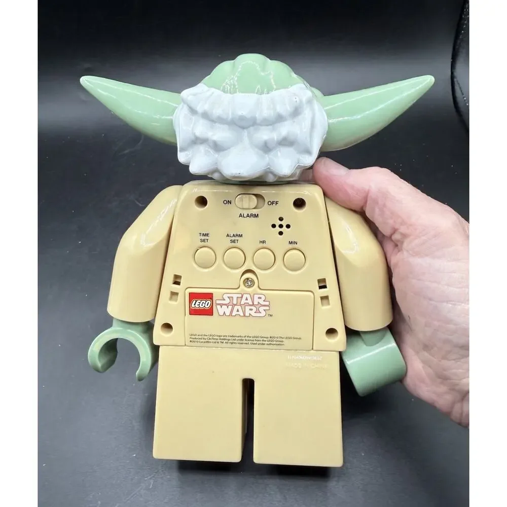 Lego Star Wars Minifigure YODA Poseable Alarm Clock WORKS GREAT!!